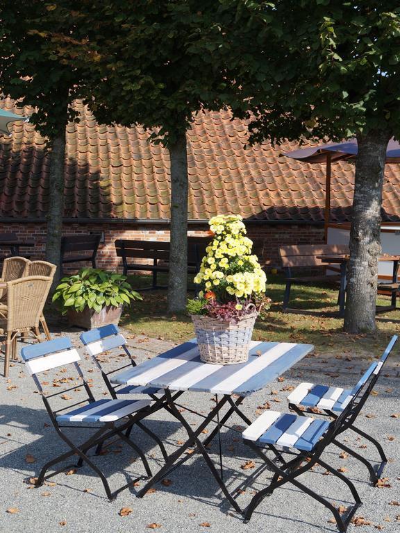 Gasthuus Ulenhoff Hotel Westoverledingen ภายนอก รูปภาพ