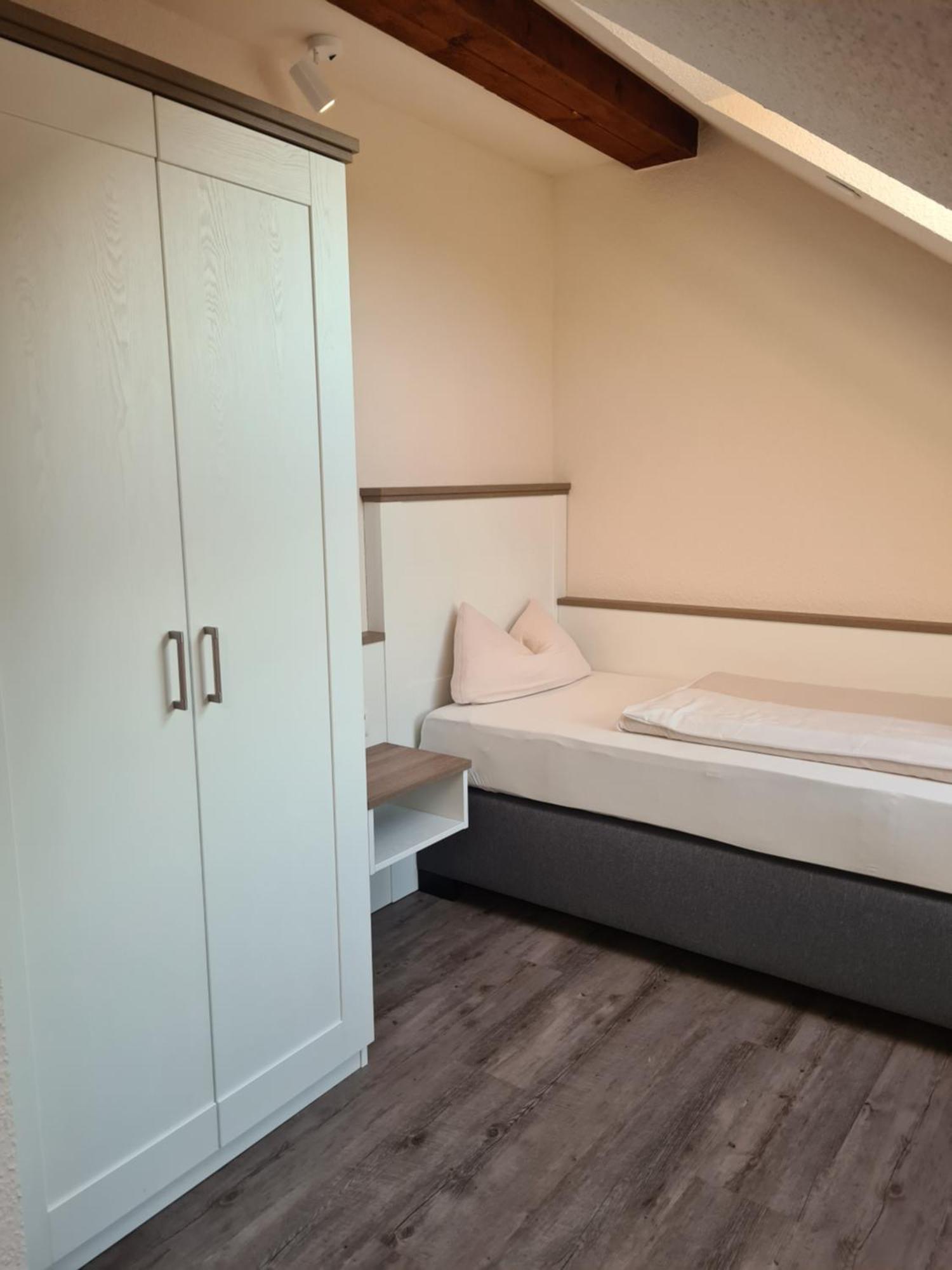 Gasthuus Ulenhoff Hotel Westoverledingen ภายนอก รูปภาพ